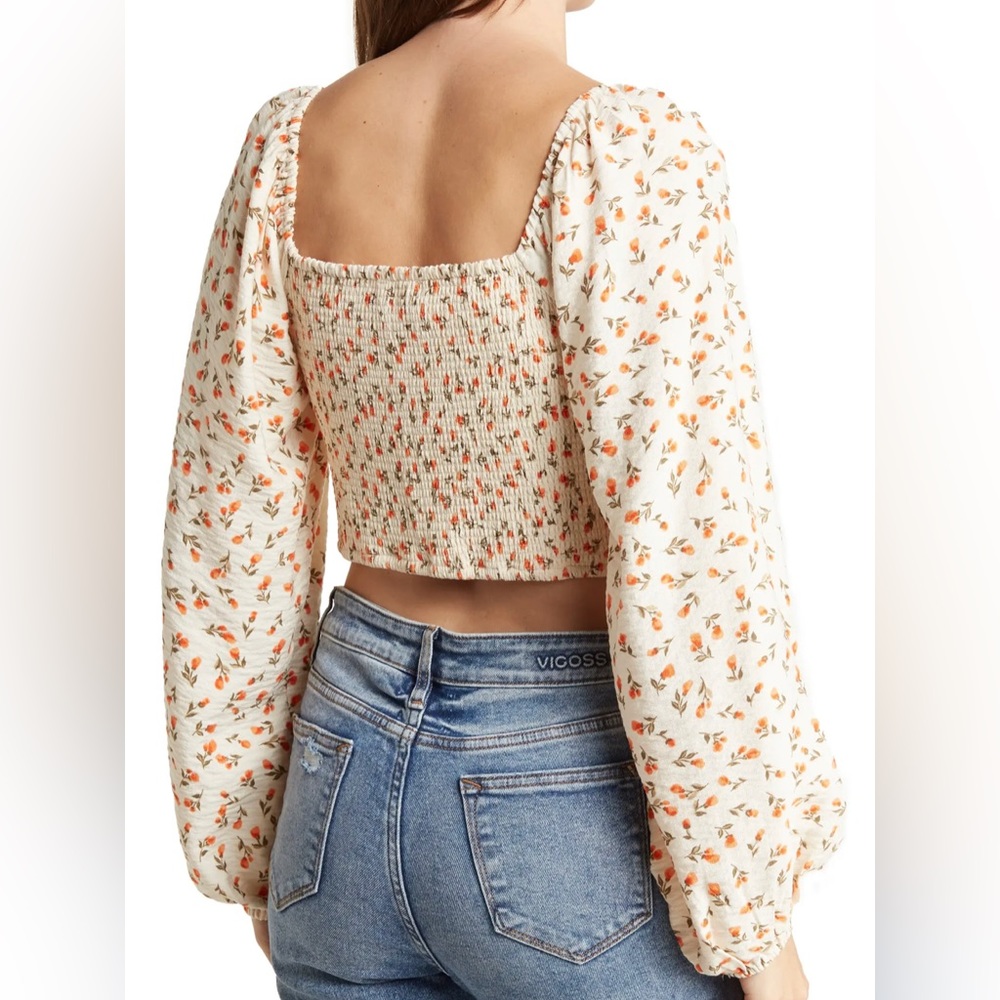 BCBG Generation crop top. Size Med - Picture 2 of 13